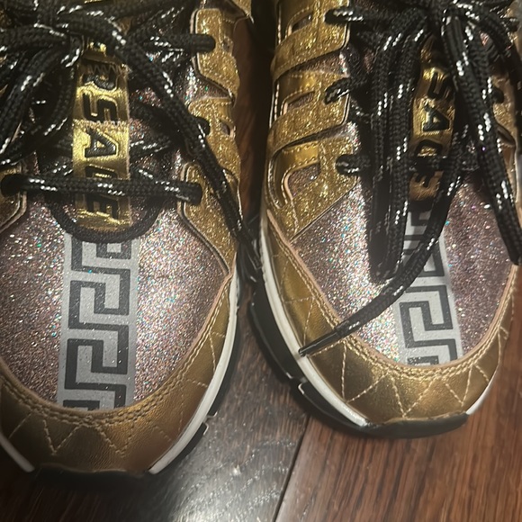 Versace Sneakers - Picture 8 of 8